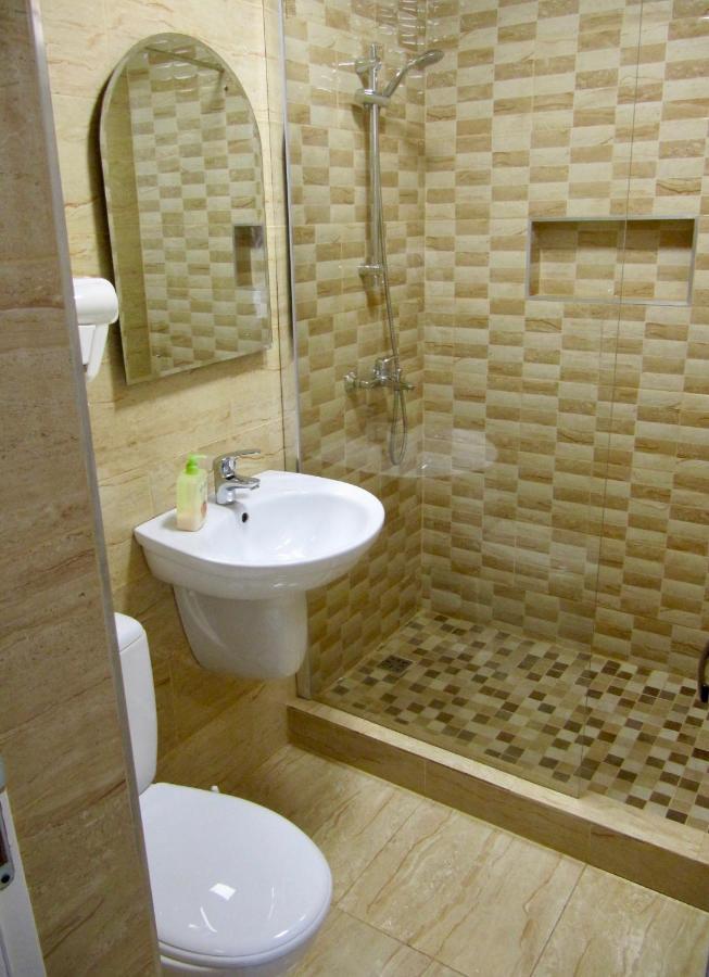 G.Eag - Premium Apartment Oradea Eksteriør billede